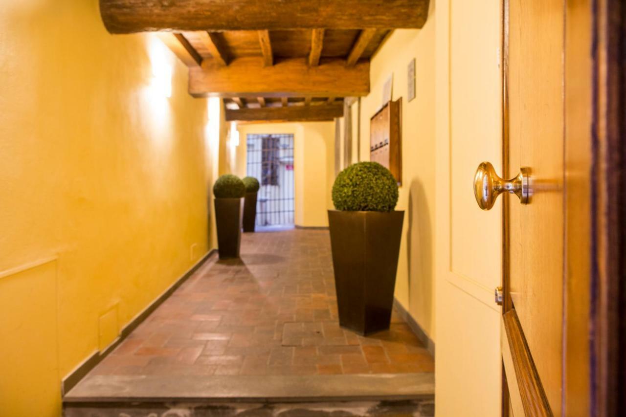 Art Apartment Vicolo Del Panico Florence Ngoại thất bức ảnh