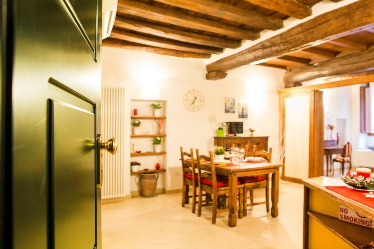 Art Apartment Vicolo Del Panico Florence Ngoại thất bức ảnh